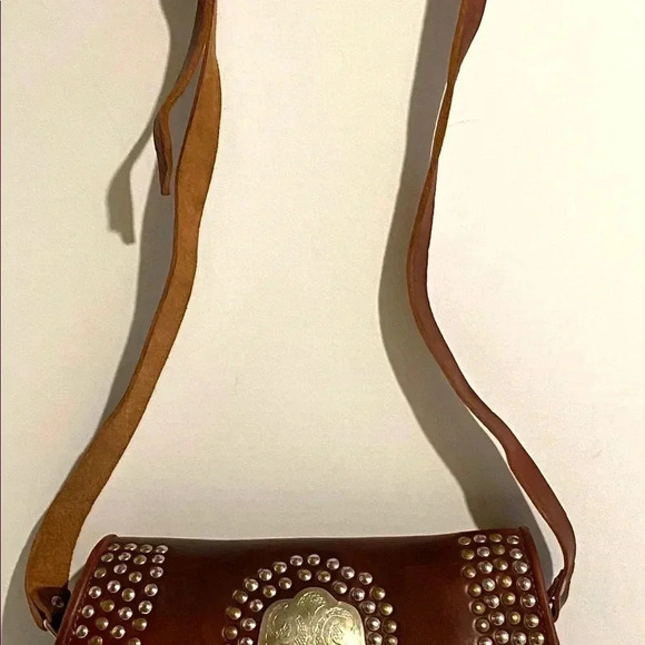 Handmade vintage studded  leather moroccan bag - Picture 11 of 12